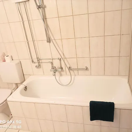 Fmi 74a Apartment *
